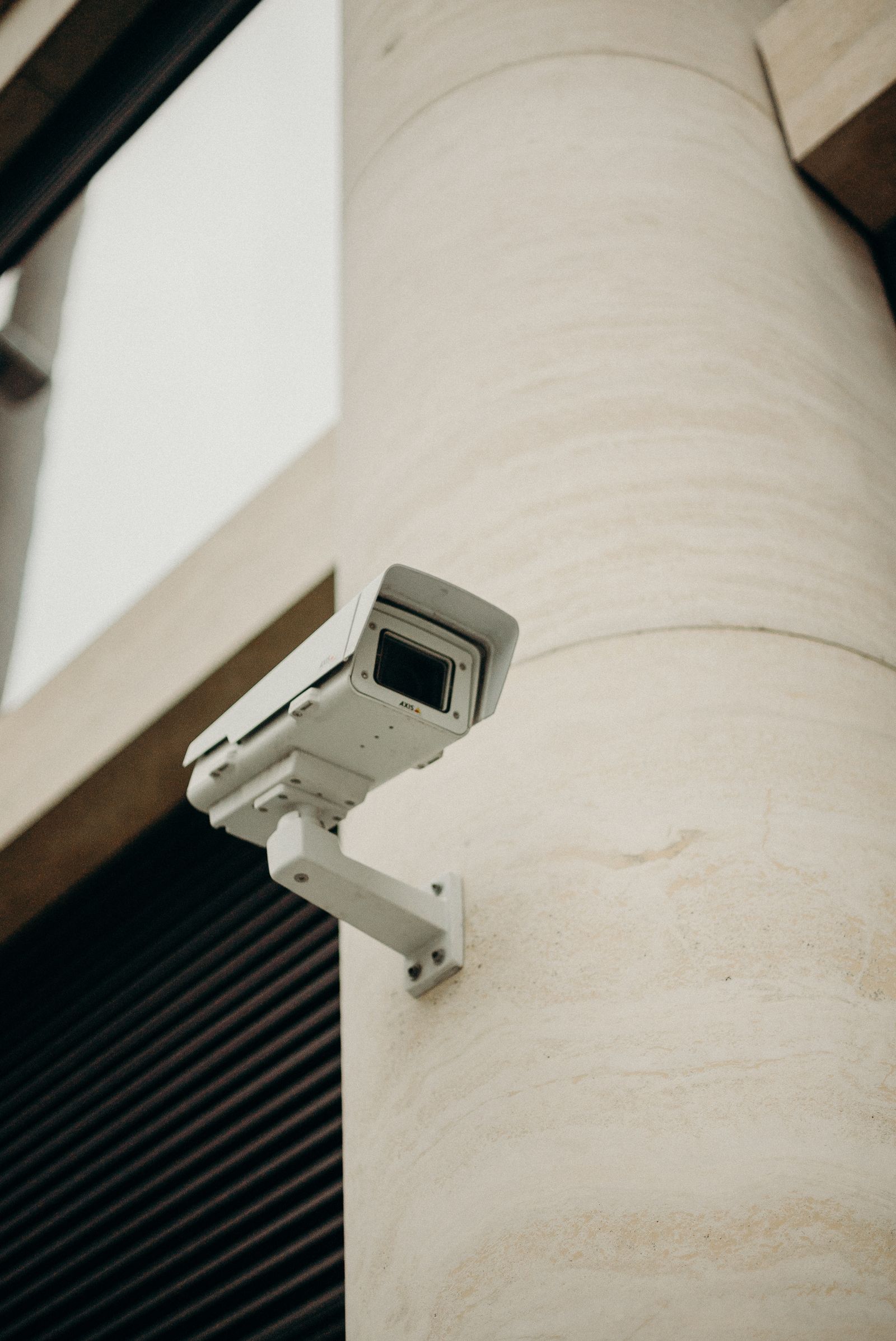 CCTV cameras & complete kits